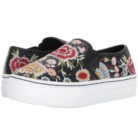 NWT Alice & Olivia Napa Floral Sasha Sneaker - Picture 4 of 4